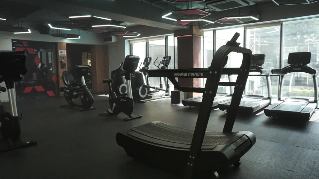 Zona de cardio en una reforma de gimnasio